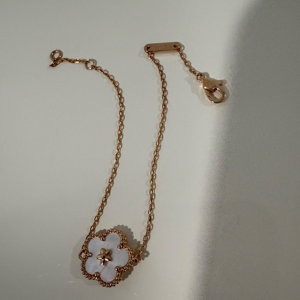 Flower Bracelet - Real 925 Silver. Rose Gold.